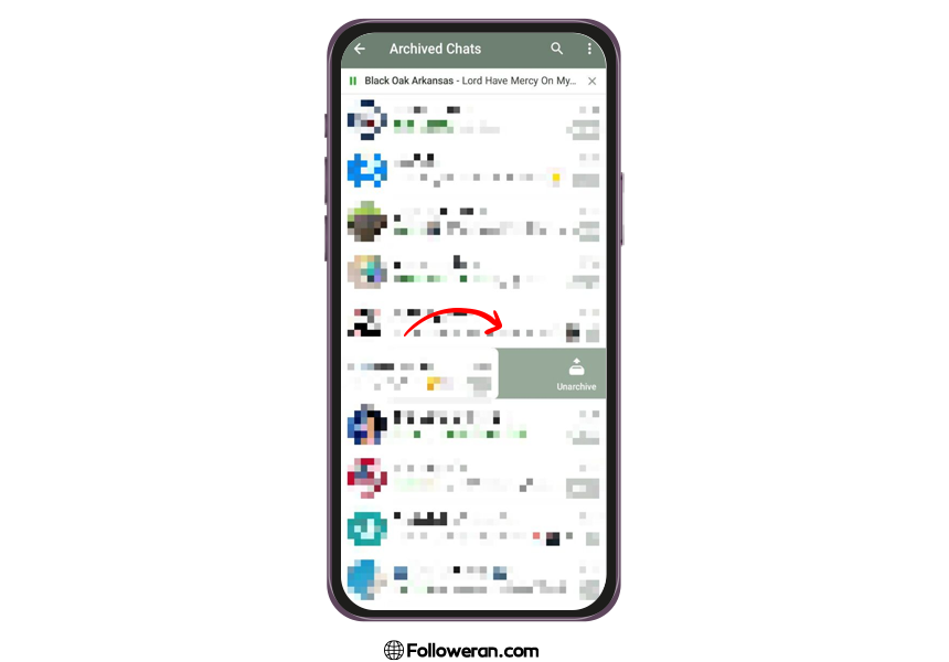 انتخاب گزینه Unarchive با انتخاب یک چت